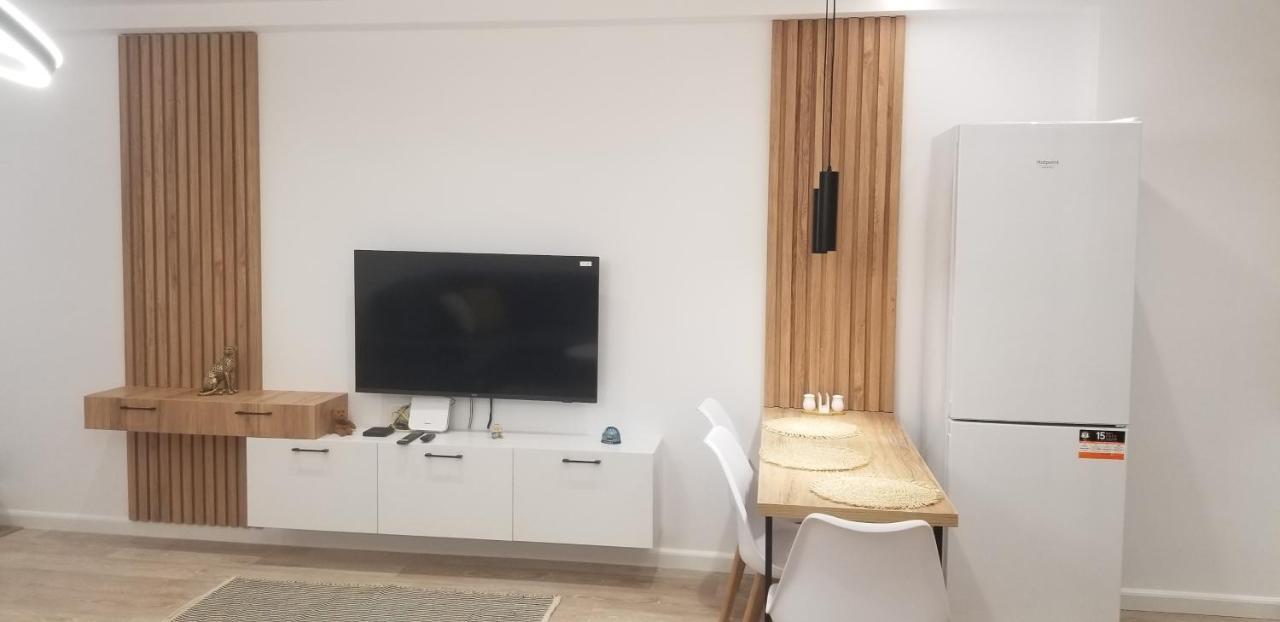 2A Near Blloku Area Apartment ティラナ エクステリア 写真